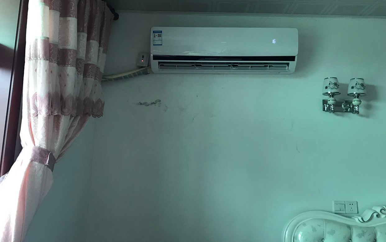 空调挂机漏水怎么办？原因与解决方法全解析