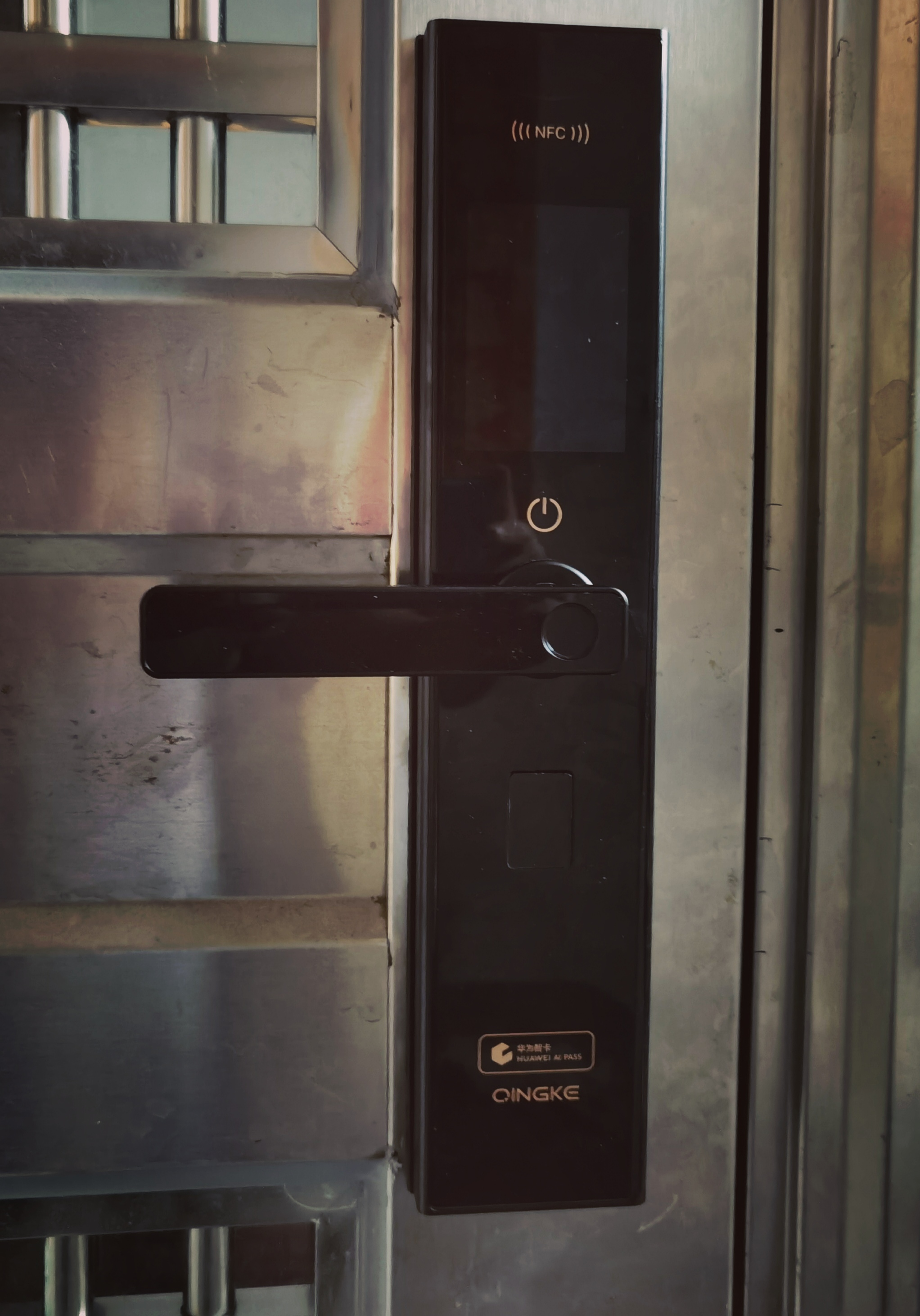 开锁锁链尖安防：高危场景下的物理防护新思路