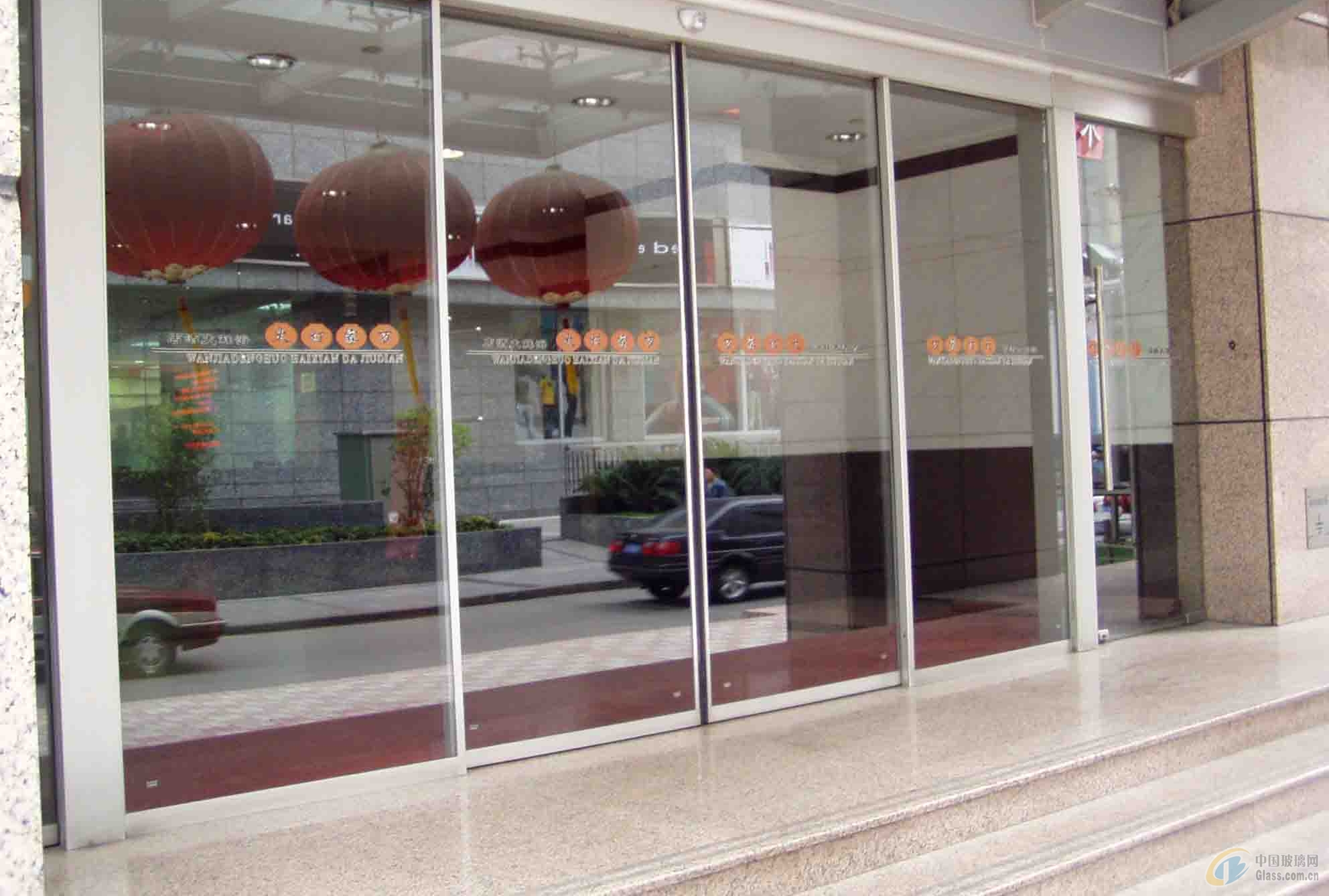 哪里可以找到上门维修门窗换玻璃的服务？